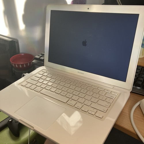 Apple macbook mid 2010 - apple,