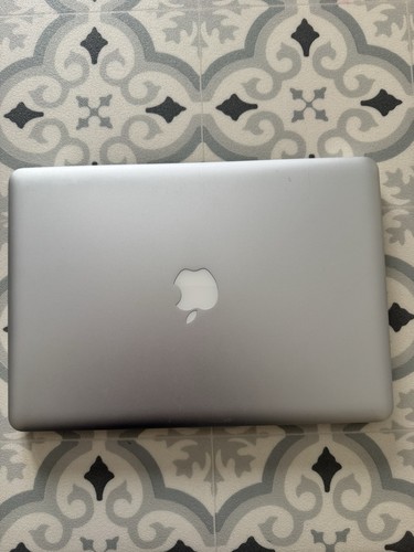Apple macbook pro 120gb sdd - macbook,